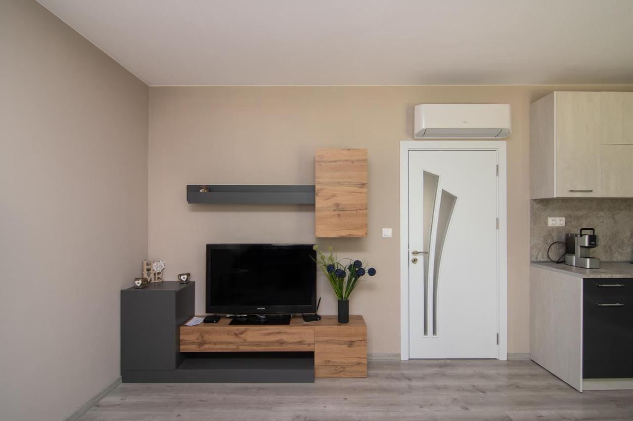 Апартамент Cozy Flats Nearby Center Free Park Area *