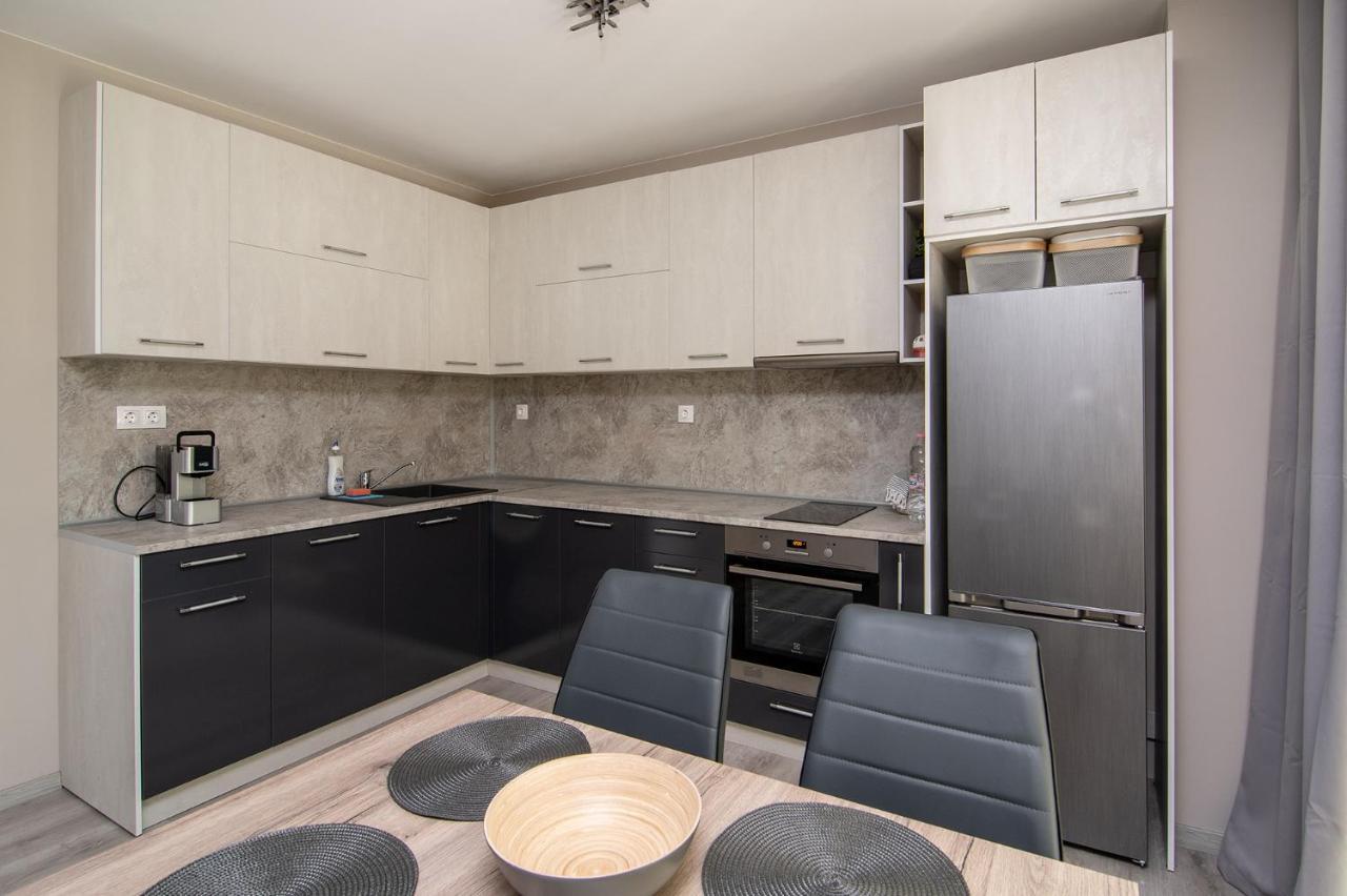 Апартамент Cozy Flats Nearby Center Free Park Area Варна