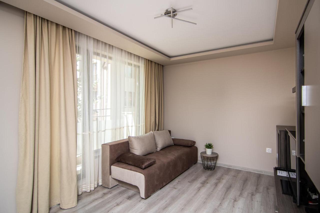 Cozy Flats Nearby Center Free Park Area * Варна